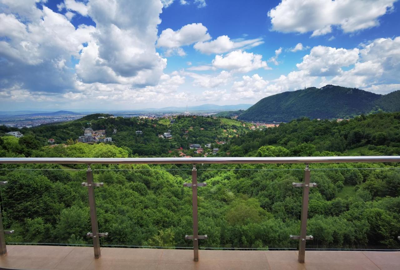 Coroni Seasons Apart With Panoramic View Brasov Exterior photo