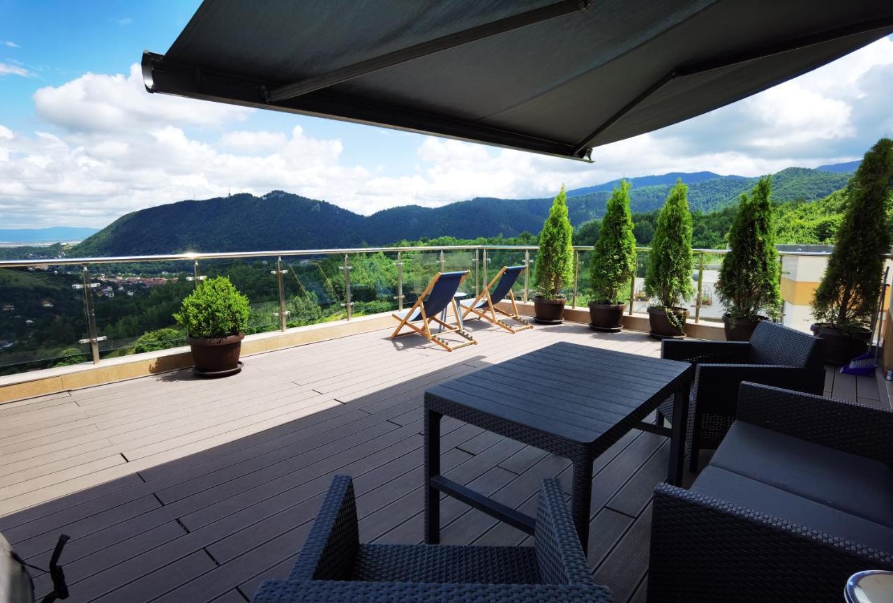 Coroni Seasons Apart With Panoramic View Brasov Exterior photo